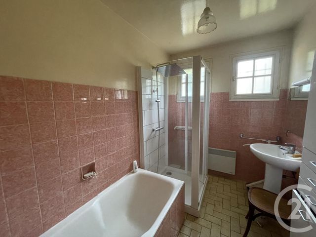 Afficher la photo en grand maison à vendre - 4 pièces - 95.0 m2 - MONTPON MENESTEROL - 24 - AQUITAINE - Century 21 Vallée De L'Isle