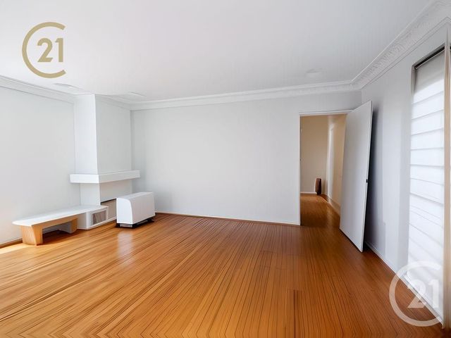 Afficher la photo en grand maison à vendre - 4 pièces - 95.0 m2 - MONTPON MENESTEROL - 24 - AQUITAINE - Century 21 Vallée De L'Isle