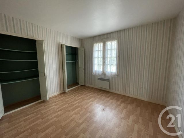 Afficher la photo en grand maison à vendre - 4 pièces - 95.0 m2 - MONTPON MENESTEROL - 24 - AQUITAINE - Century 21 Vallée De L'Isle