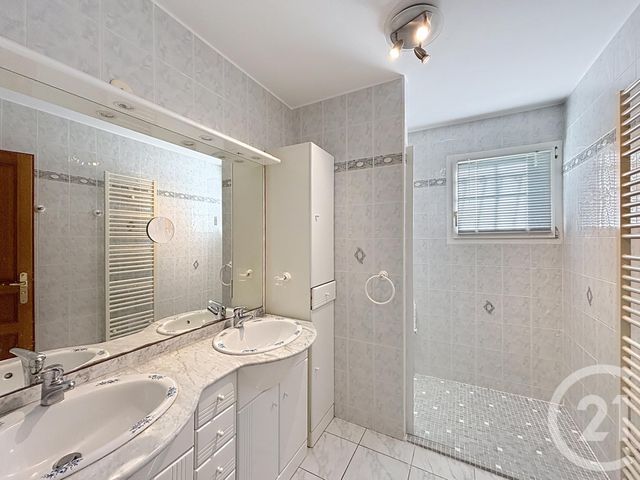 maison à vendre - 5 pièces - 131.3 m2 - MONTPON MENESTEROL - 24 - AQUITAINE - Century 21 Vallée De L'Isle