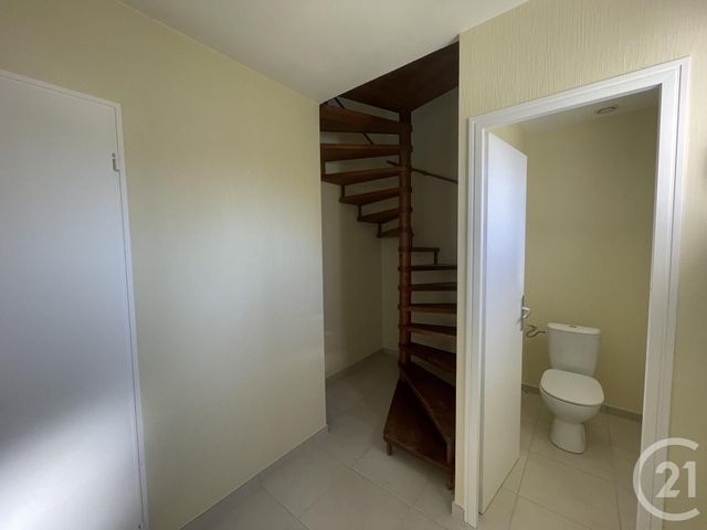 Afficher la photo en grand maison à vendre - 4 pièces - 97.5 m2 - MONTPON MENESTEROL - 24 - AQUITAINE - Century 21 Vallée De L'Isle