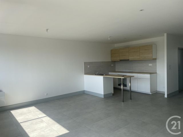 Appartement à louer - 4 pièces - 105.3 m2 - MONTPON MENESTEROL - 24 - AQUITAINE - Century 21 Vallée De L'Isle