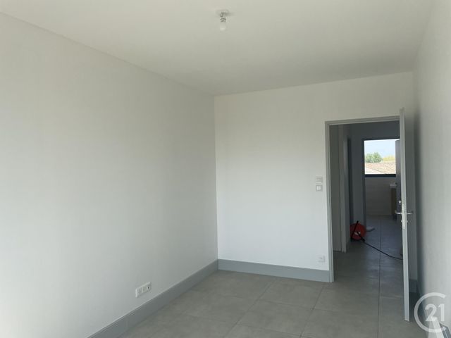 Appartement à louer - 4 pièces - 105.3 m2 - MONTPON MENESTEROL - 24 - AQUITAINE - Century 21 Vallée De L'Isle