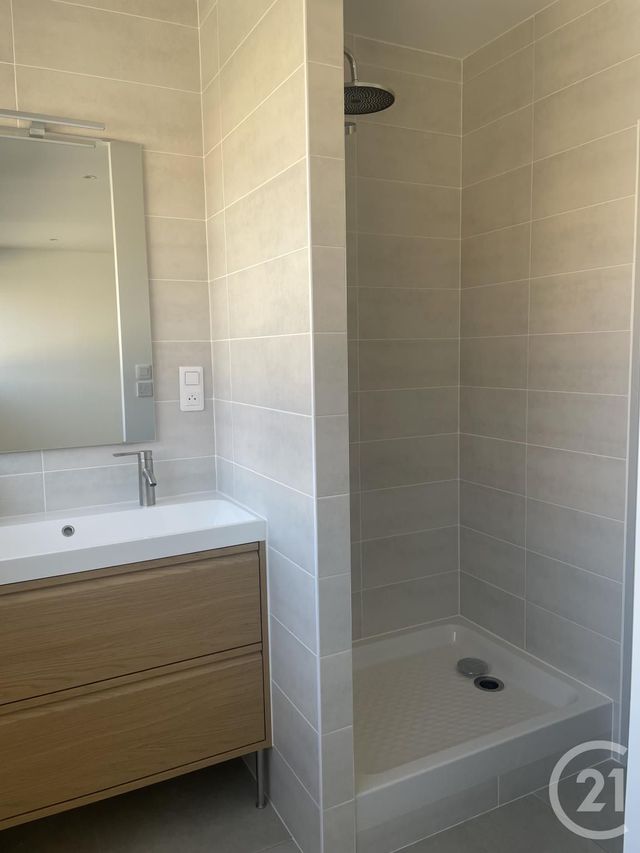 Appartement à louer - 4 pièces - 105.3 m2 - MONTPON MENESTEROL - 24 - AQUITAINE - Century 21 Vallée De L'Isle