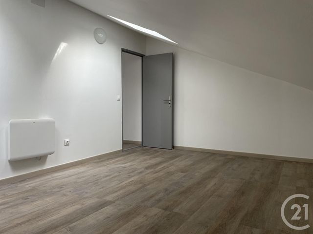 Afficher la photo en grand Appartement F2 à louer - 2 pièces - 37.2 m2 - MONTPON MENESTEROL - 24 - AQUITAINE - Century 21 Vallée De L'Isle