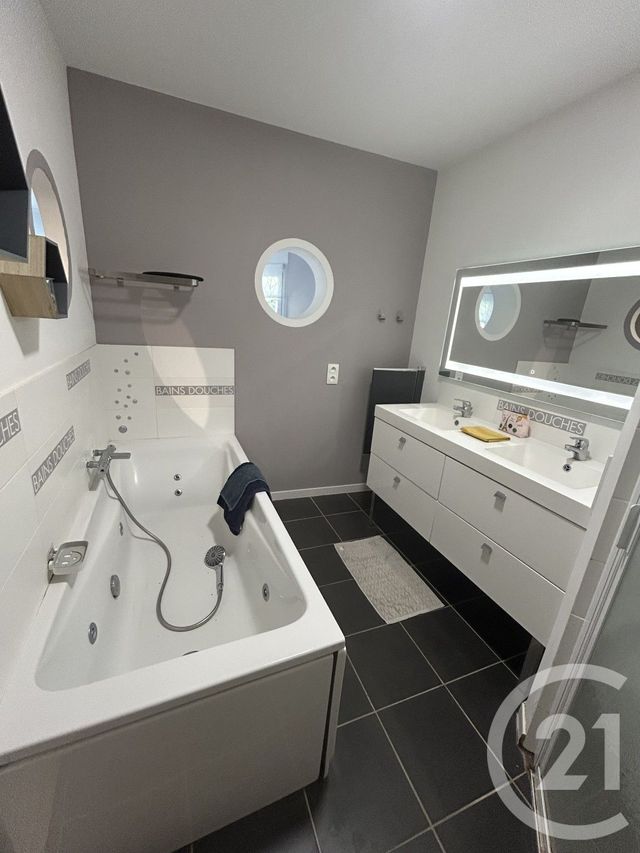 maison à vendre - 5 pièces - 222.87 m2 - MONTPON MENESTEROL - 24 - AQUITAINE - Century 21 Vallée De L'Isle