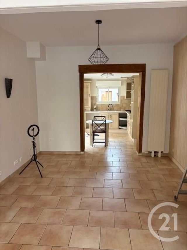 maison à louer - 5 pièces - 140.0 m2 - MONTPON MENESTEROL - 24 - AQUITAINE - Century 21 Vallée De L'Isle