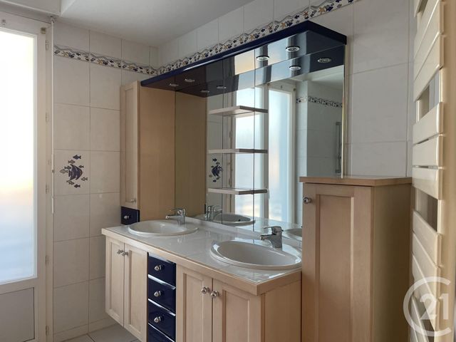 maison à louer - 5 pièces - 140.0 m2 - MONTPON MENESTEROL - 24 - AQUITAINE - Century 21 Vallée De L'Isle