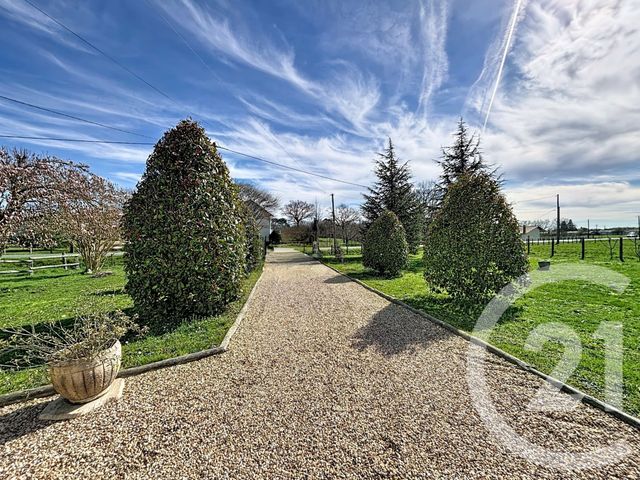 maison à vendre - 5 pièces - 147.4 m2 - MONTPON MENESTEROL - 24 - AQUITAINE - Century 21 Vallée De L'Isle