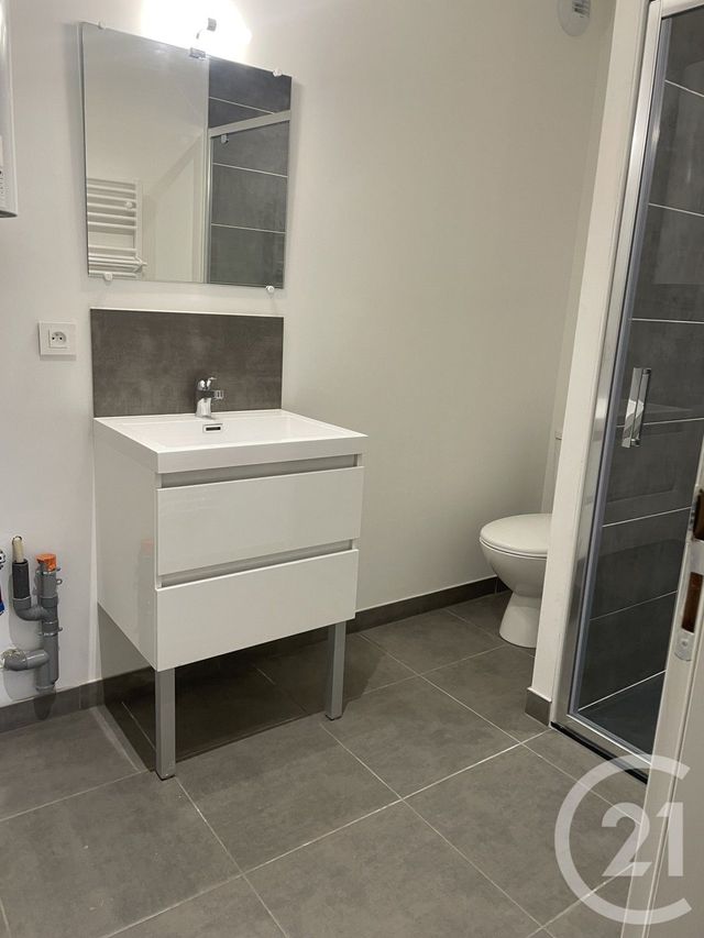 Appartement à louer - 2 pièces - 41.65 m2 - MONTPON MENESTEROL - 24 - AQUITAINE - Century 21 Vallée De L'Isle