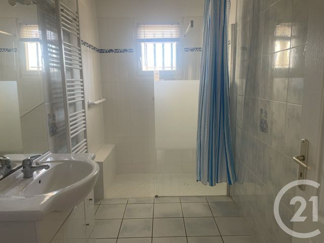 maison à louer - 4 pièces - 73.0 m2 - MONTPON MENESTEROL - 24 - AQUITAINE - Century 21 Vallée De L'Isle