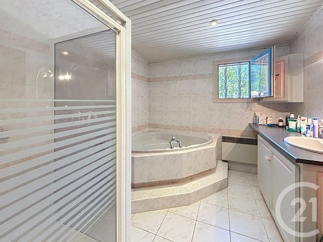 maison à vendre - 5 pièces - 130.8 m2 - MONTPON MENESTEROL - 24 - AQUITAINE - Century 21 Vallée De L'Isle