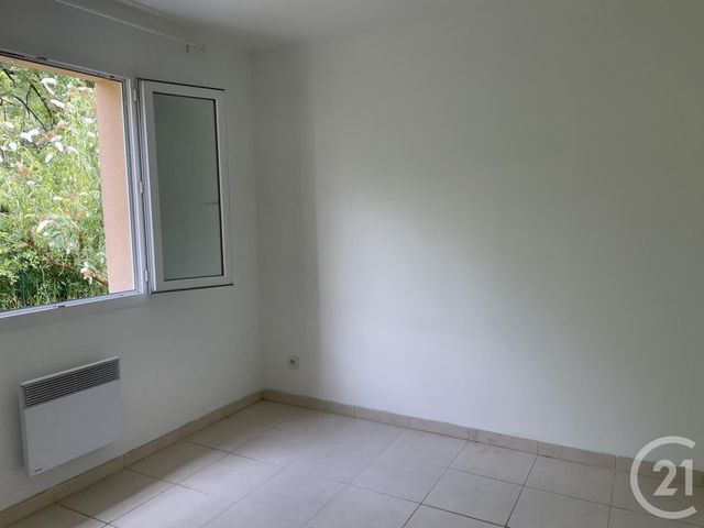 maison à louer - 4 pièces - 84.1 m2 - ST SEURIN SUR L ISLE - 33 - AQUITAINE - Century 21 Vallée De L'Isle