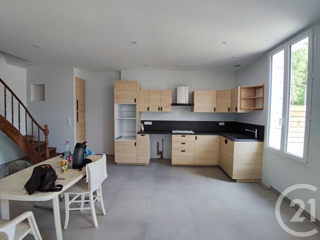 Appartement à louer - 4 pièces - 106.8 m2 - MONTPON MENESTEROL - 24 - AQUITAINE - Century 21 Vallée De L'Isle