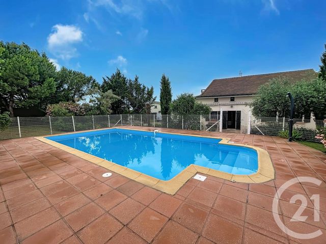 maison à vendre - 8 pièces - 191.5 m2 - LE PIZOU - 24 - AQUITAINE - Century 21 Vallée De L'Isle