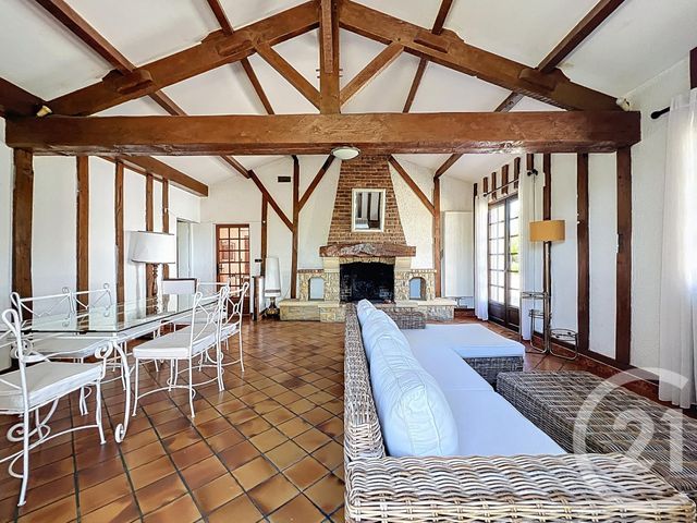 maison à vendre - 8 pièces - 191.5 m2 - LE PIZOU - 24 - AQUITAINE - Century 21 Vallée De L'Isle