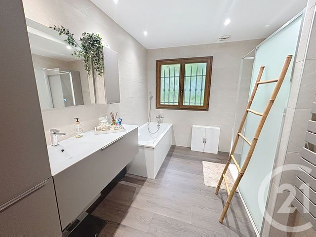 maison à vendre - 6 pièces - 167.7 m2 - MONTPON MENESTEROL - 24 - AQUITAINE - Century 21 Vallée De L'Isle