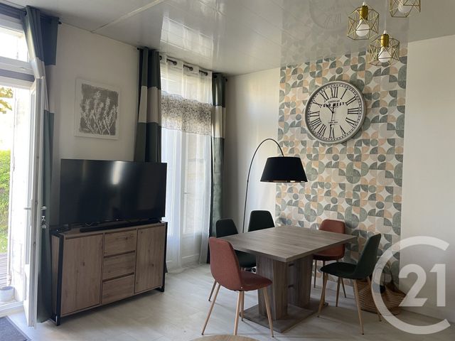 Appartement F2 à louer - 2 pièces - 52.0 m2 - MONTPON MENESTEROL - 24 - AQUITAINE - Century 21 Vallée De L'Isle
