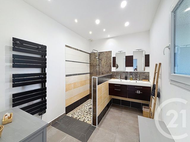 maison à vendre - 8 pièces - 233.61 m2 - MONTPON MENESTEROL - 24 - AQUITAINE - Century 21 Vallée De L'Isle