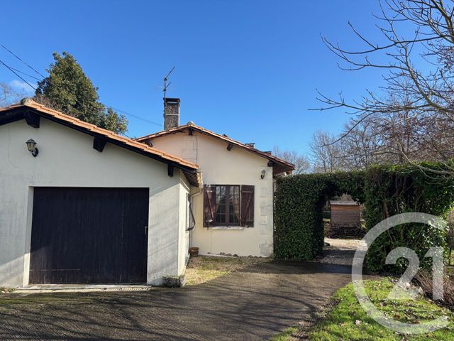 maison à vendre - 5 pièces - 162.0 m2 - MONTPON MENESTEROL - 24 - AQUITAINE - Century 21 Vallée De L'Isle