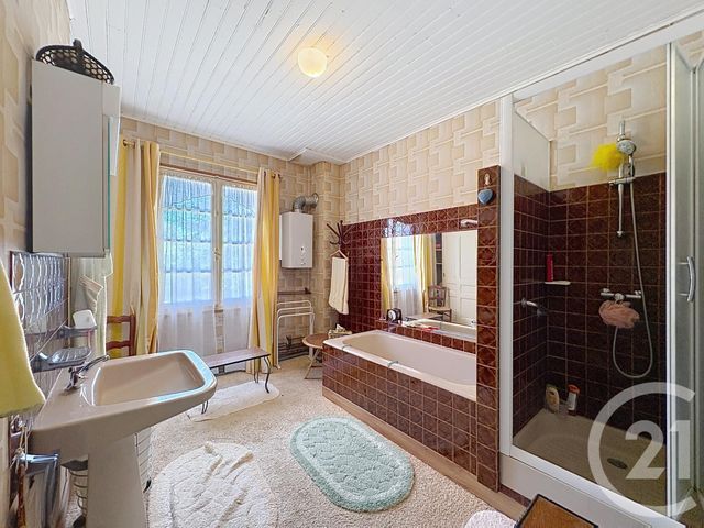 maison à vendre - 8 pièces - 234.7 m2 - MONTPON MENESTEROL - 24 - AQUITAINE - Century 21 Vallée De L'Isle