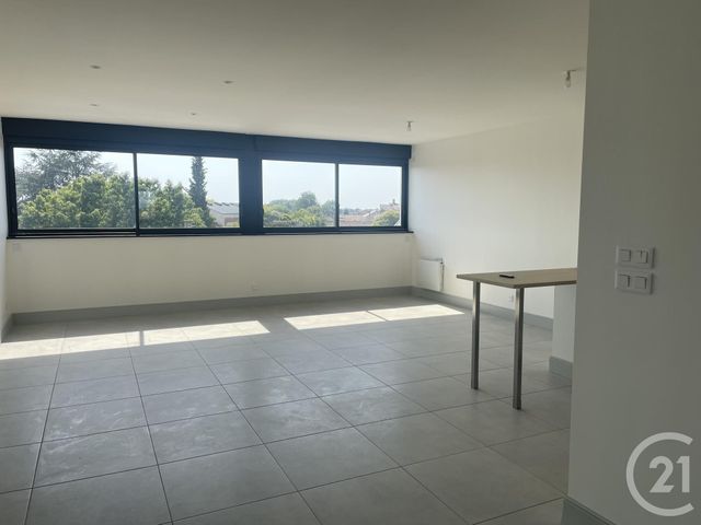 Appartement à louer MONTPON MENESTEROL