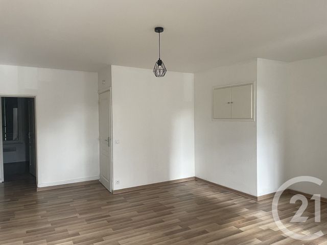 Appartement F3 à louer - 3 pièces - 71.0 m2 - MONTPON MENESTEROL - 24 - AQUITAINE - Century 21 Vallée De L'Isle