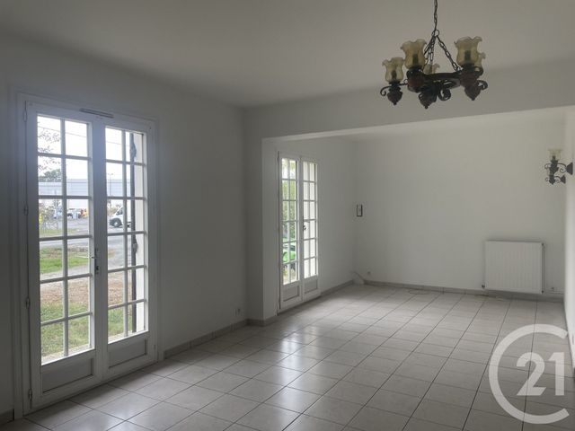 maison à louer - 4 pièces - 120.0 m2 - MONTPON MENESTEROL - 24 - AQUITAINE - Century 21 Vallée De L'Isle