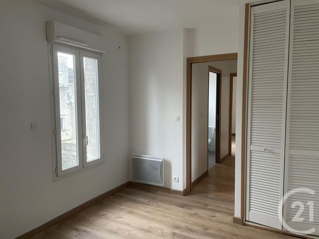 Appartement à louer - 3 pièces - 47.0 m2 - MONTPON MENESTEROL - 24 - AQUITAINE - Century 21 Vallée De L'Isle