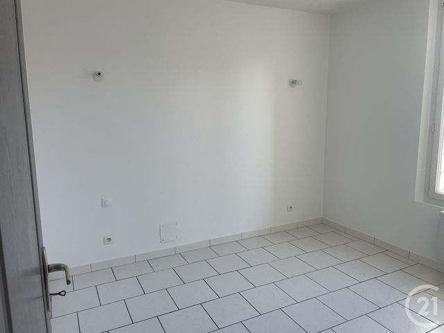 Appartement F2 à louer - 3 pièces - 51.0 m2 - MONTPON MENESTEROL - 24 - AQUITAINE - Century 21 Vallée De L'Isle