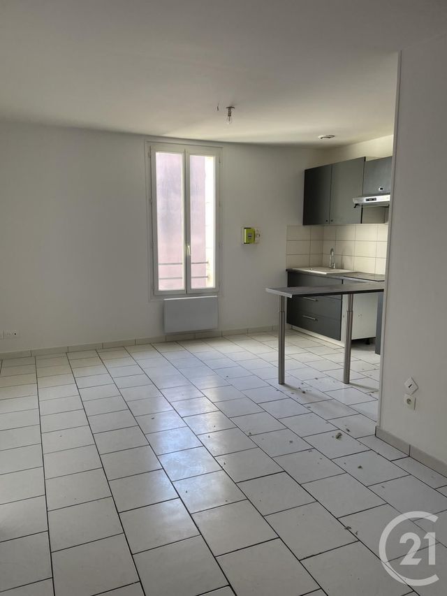 Appartement F2 à louer - 3 pièces - 51.0 m2 - MONTPON MENESTEROL - 24 - AQUITAINE - Century 21 Vallée De L'Isle
