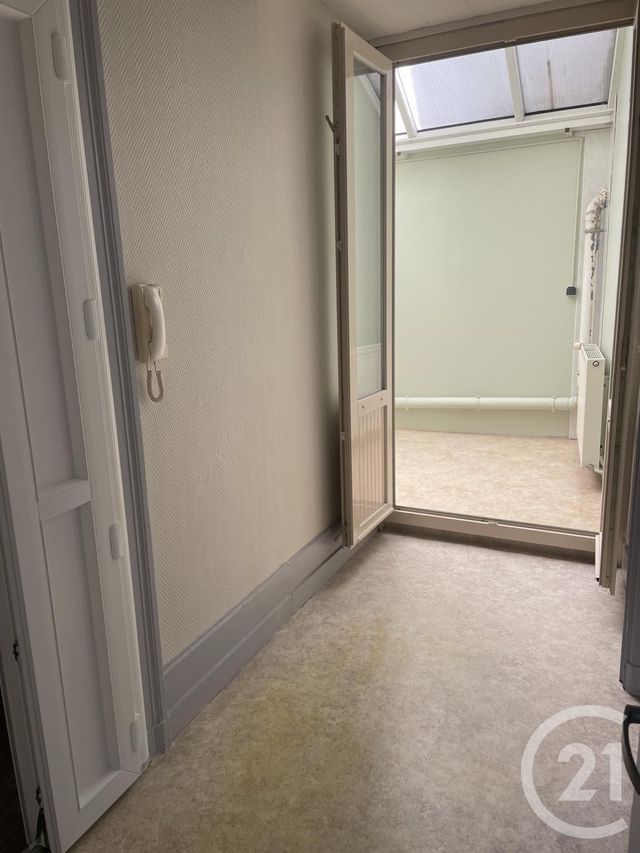 Appartement à louer - 4 pièces - 97.78 m2 - MONTPON MENESTEROL - 24 - AQUITAINE - Century 21 Vallée De L'Isle