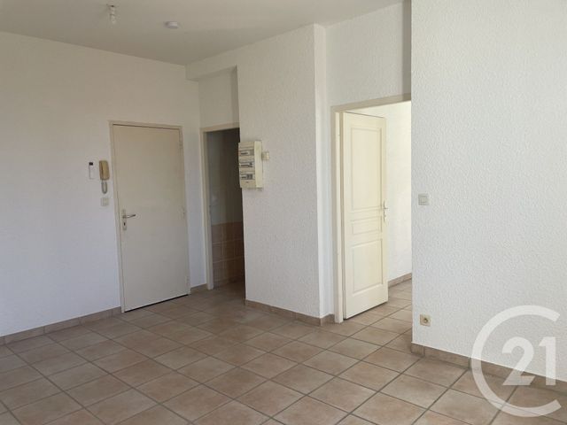 Appartement à louer - 2 pièces - 33.0 m2 - MONTPON MENESTEROL - 24 - AQUITAINE - Century 21 Vallée De L'Isle