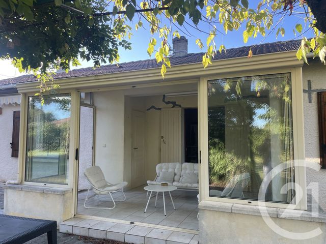 maison à louer - 4 pièces - 110.49 m2 - MENESPLET - 24 - AQUITAINE - Century 21 Vallée De L'Isle