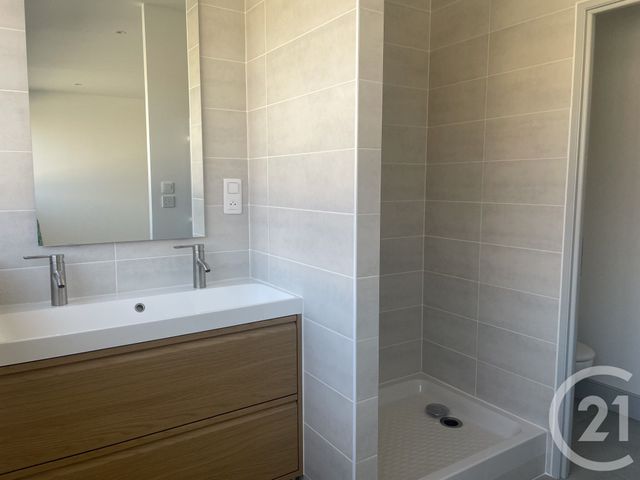 Appartement à louer - 4 pièces - 105.2 m2 - MONTPON MENESTEROL - 24 - AQUITAINE - Century 21 Vallée De L'Isle