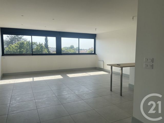 Appartement à louer - 4 pièces - 105.2 m2 - MONTPON MENESTEROL - 24 - AQUITAINE - Century 21 Vallée De L'Isle