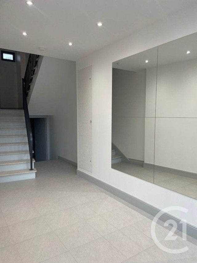 Appartement à louer - 4 pièces - 105.2 m2 - MONTPON MENESTEROL - 24 - AQUITAINE - Century 21 Vallée De L'Isle
