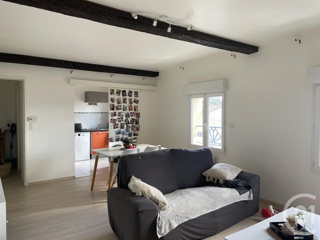 Appartement F3 à louer - 3 pièces - 75.0 m2 - MONTPON MENESTEROL - 24 - AQUITAINE - Century 21 Vallée De L'Isle
