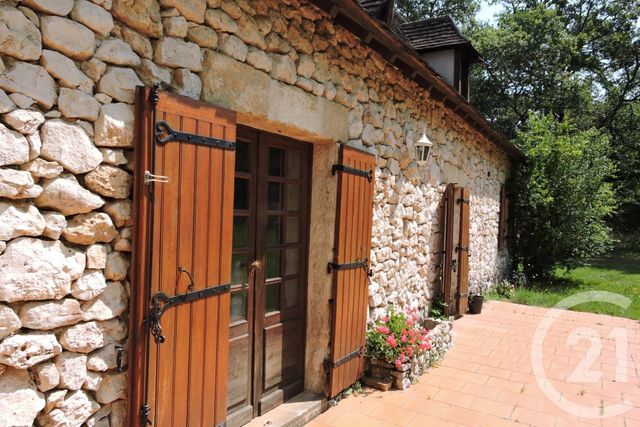 Afficher la photo en grand maison à vendre - 5 pièces - 170.0 m2 - MONTPON MENESTEROL - 24 - AQUITAINE - Century 21 Vallée De L'Isle