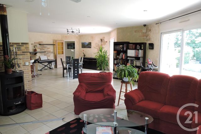 maison à vendre - 8 pièces - 145.0 m2 - MONTPON MENESTEROL - 24 - AQUITAINE - Century 21 Vallée De L'Isle maison à vendre - 8 pièces - 145.0 m2 - MONTPON MENESTEROL - 24 - AQUITAINE - Century 21 Vallée De L'Isle