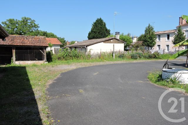 Afficher la photo en grand maison à vendre - 4 pièces - 135.1 m2 - MONTPON MENESTEROL - 24 - AQUITAINE - Century 21 Vallée De L'Isle