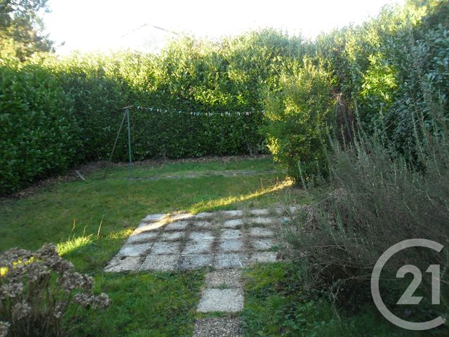 maison à louer - 3 pièces - 60.5 m2 - MONTPON MENESTEROL - 24 - AQUITAINE - Century 21 Vallée De L'Isle maison à louer - 3 pièces - 60.5 m2 - MONTPON MENESTEROL - 24 - AQUITAINE - Century 21 Vallée De L'Isle