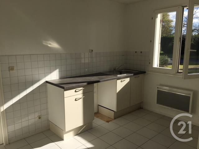 maison à louer - 3 pièces - 60.5 m2 - MONTPON MENESTEROL - 24 - AQUITAINE - Century 21 Vallée De L'Isle maison à louer - 3 pièces - 60.5 m2 - MONTPON MENESTEROL - 24 - AQUITAINE - Century 21 Vallée De L'Isle