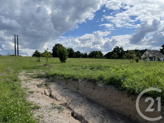 Afficher la photo en grand terrain à vendre - 2117.0 m2 - MONTPON MENESTEROL - 24 - AQUITAINE - Century 21 Vallée De L'Isle