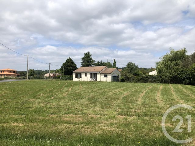Afficher la photo en grand terrain à vendre - 1330.0 m2 - MONTPON MENESTEROL - 24 - AQUITAINE - Century 21 Vallée De L'Isle