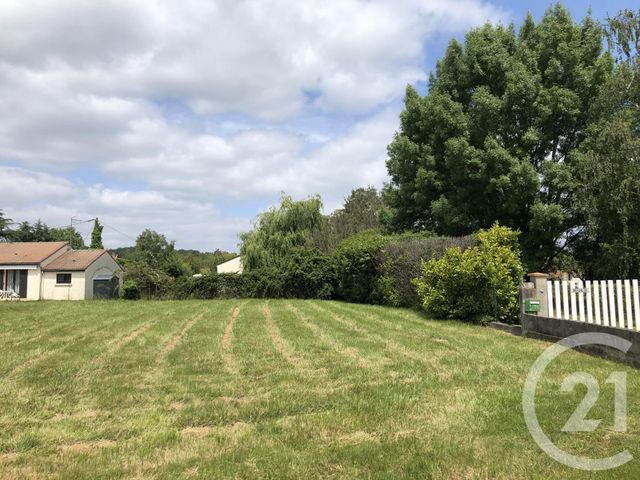 Afficher la photo en grand terrain à vendre - 1330.0 m2 - MONTPON MENESTEROL - 24 - AQUITAINE - Century 21 Vallée De L'Isle