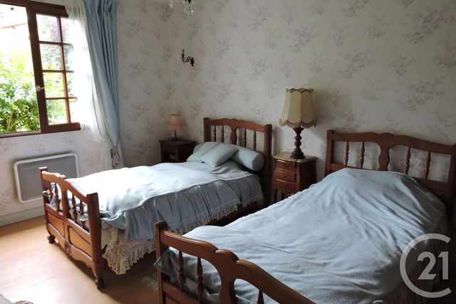 Afficher la photo en grand maison à vendre - 7 pièces - 233.0 m2 - MONTPON MENESTEROL - 24 - AQUITAINE - Century 21 Vallée De L'Isle