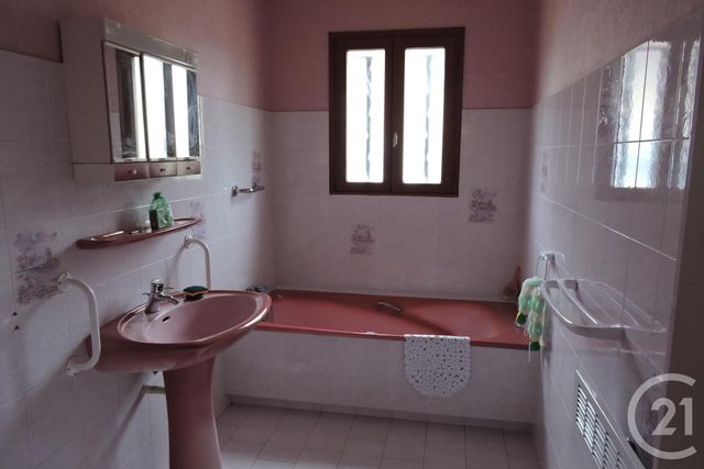 Afficher la photo en grand maison à vendre - 7 pièces - 233.0 m2 - MONTPON MENESTEROL - 24 - AQUITAINE - Century 21 Vallée De L'Isle