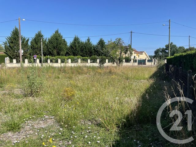 Afficher la photo en grand terrain à vendre - 682.0 m2 - MONTPON MENESTEROL - 24 - AQUITAINE - Century 21 Vallée De L'Isle