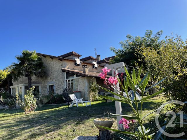 maison à vendre - 14 pièces - 336.3 m2 - MONTPON MENESTEROL - 24 - AQUITAINE - Century 21 Vallée De L'Isle